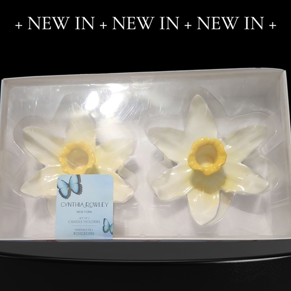 Cynthia Rowley Other - NWT Set Of 2 Cynthia Rowley Cream and Yellow Floral Candle Holders